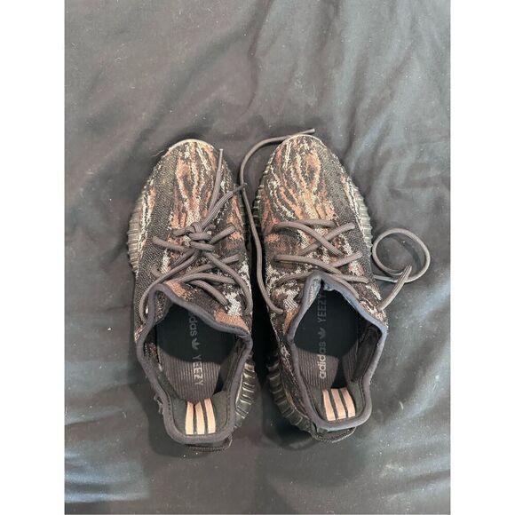 US SIZE 6.5 Yeezys adidas boost 350 V2 black and brown - Picture 3 of 7